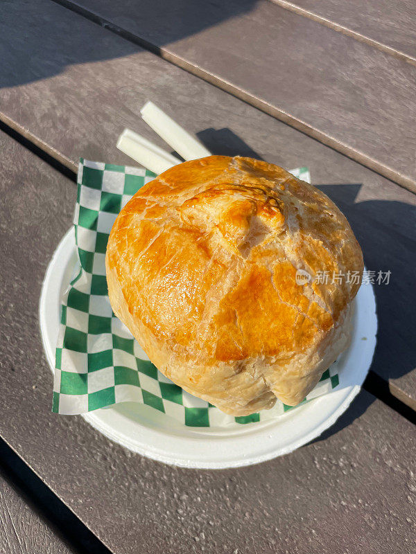 蘑菇馅饼，来自A la Mode-一个位于温哥华格兰维尔岛的美食派餐厅的首选